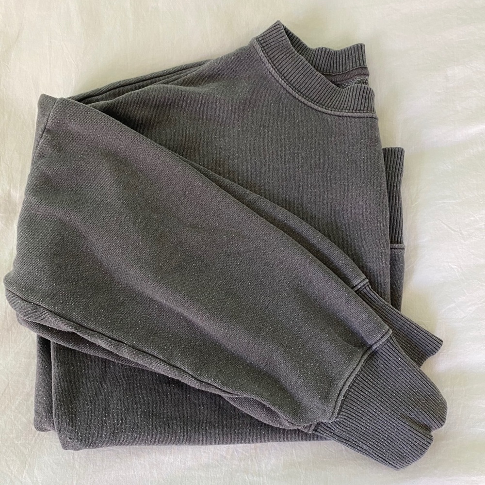 aerie grey sweatshirt
